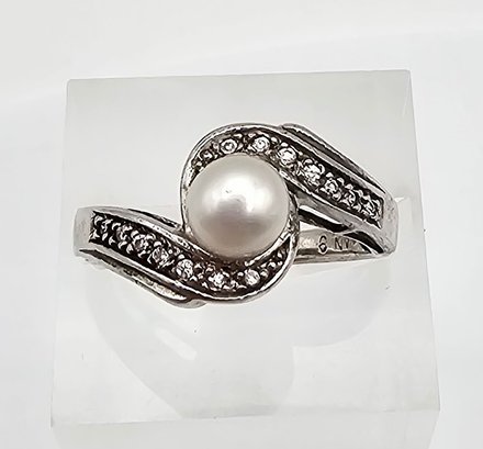 'NV' Pearl Sterling Silver Cocktail Ring Size 6.5 3.3 G