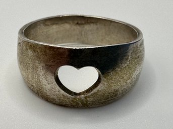 Sterling Silver Band With Heart Cut Out Size 8.5. 4.48 G.