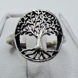 Sterling Silver Tree And Roots Ring Size 4. 3.02 G.