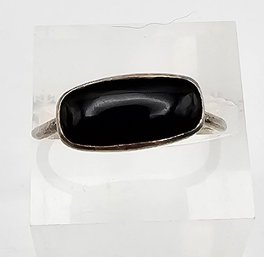 Onyx Jet Sterling Silver Ring Size 7 2.8 G