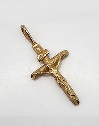 14K Gold Crucifix Pendant 1.3 G