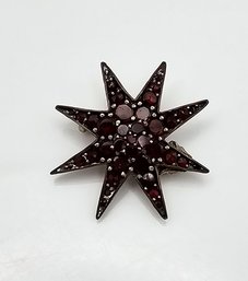 Vintage Garnet Star Brooch 2.8 G