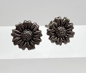 Sterling Silver Flower Earrings 1.4 G