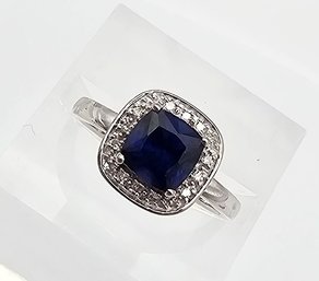 'D' Sapphire 10K White Gold Cocktail Ring Size 5.25 1.8 G Approximately 0.88 TCW