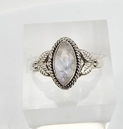 Moonstone Sterling Silver Ring Size 7 2.4 G