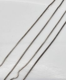 Italy Sterling Silver Box Chain Necklace 1.3 G