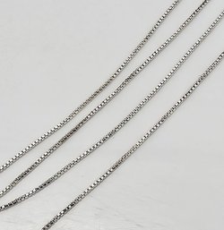 Italy Sterling Silver Box Chain Necklace 1.4 G