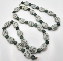 Agate Jade Necklace 123.6 G