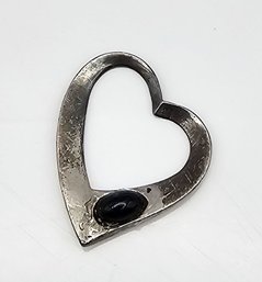 'DG' Onyx Sterling Silver Heart Pendant 1.9 G