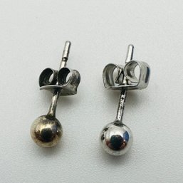 Sterling Silver Round Stud Earrings, 0.44 G.