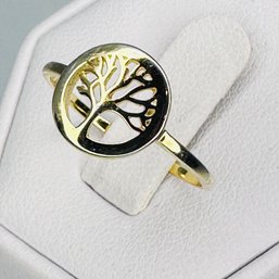 L, Gold Tone Sterling Silver Tree Ring Size 7. 1.20 G.