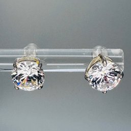 SU, CH, Cubic Zirconia Sterling Silver Studs, 1.25g