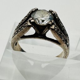 Sterling Silver Cathedral Style Ring With Clear Stone In Center And Clear Stones On Band Size 7. 5.04g