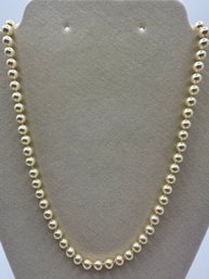 Beautiful Vintage Pearl Necklace With Sterling Silver Clasp 20.83 G.