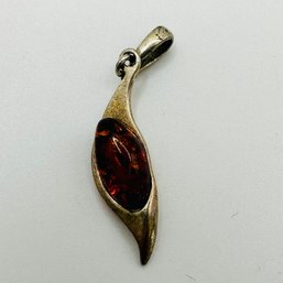 Sterling Silver Pendant With Amber Colored Stone, 1.70 G.