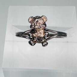 Sterling Silver Teddy Bear Ring Size 3.5. 0.74g