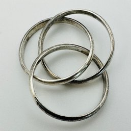Sterling Silver 3 Interlocking Rings Pendant, 4.59 G.