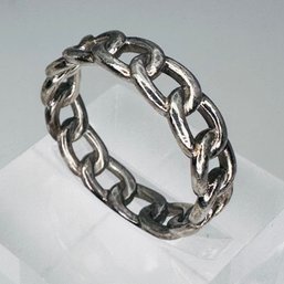 Sterling Silver Interlocking Circles Band, Size 7. 2.89 G.