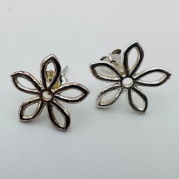 Sterling Silver Flower Stud Earrings, 2.47 G.