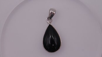 Sterling Black Teardrop Stone Pendant 1.2g