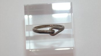 Sterling Loop Ring 1.8g Size 6.5