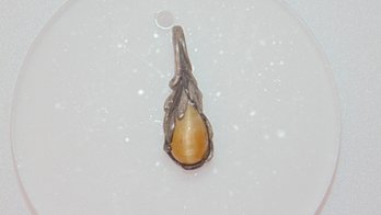 Sterling Leaf Pendant With Topaz Stone 1.2g