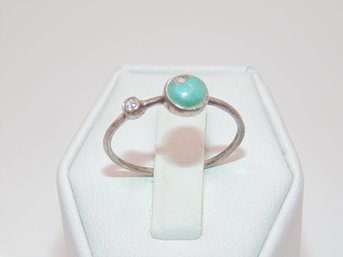 Sterling Turquoise And Clear Stone Ring Size 9 1.1g