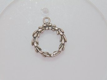 Sterling Wreath Charm 1.0g