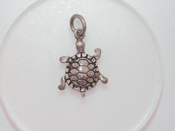 Sterling Turtle Pendant 1.6g