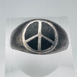 Sterling Silver Peace Sign Ring With Black Stone  Unknown Symbol Size 6.5. 4.84 G.