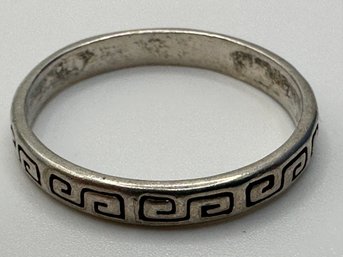 Sterling Silver Band With S Design Signed SSsize 7. 2.09 G.