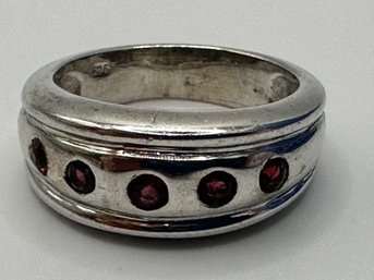 Sterling Silver Band With Red Gems, Size 8. 7.84 G.