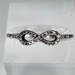 RJ Sterling Silver Clear Stones Infinity Band Size 5.5. 1.57 G.