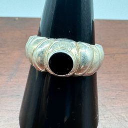 Vintage Silver & Onyx Ring - 5.08 Grams - Size 9