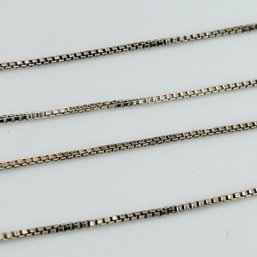 A Sterling Silver Box Chain Necklace, 1.28 G