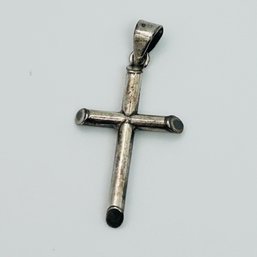 800 Silver Vintage Cross .89 G