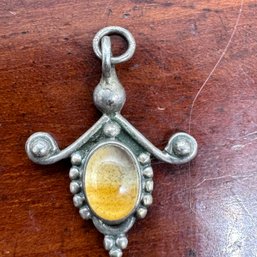 Unique Sterling Pendant With Cabochon Amber - 1.30 Grams