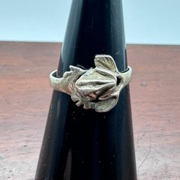 Fun Sterling Silver Frog Ring - 2.19 Grams - Size 7