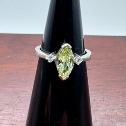 Marquise Peridot Ring With Accent Stones - 925 - 3.00 Grams - Size 5