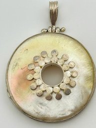 Round Pendant With Sterling And Pearl 23.31g
