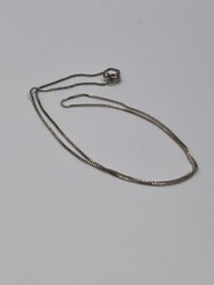 18 .   Small Sterling Box Chain 1.59g