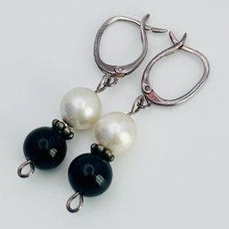 Faux Pearl Sterling Silver Dangle Earrings. 4.76 G.