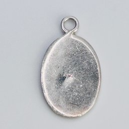 Sterling Silver Oval Pendant. 4.62 G.