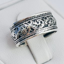 Sterling Silver Swirl Design Band Size 6. 4.55 G.