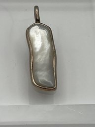 Sterling Mother Of Pearl Pendant 10.8g