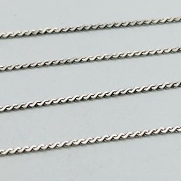 Italy, Sterling Silver Serpentine Chain Necklace 1.17 G