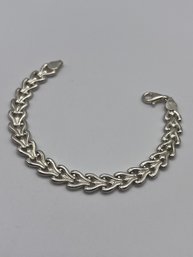 Italy, Sterling Heart Link Bracelet 9.2g   8 Long