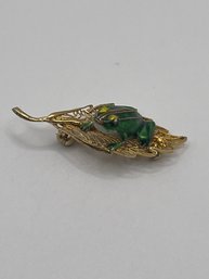 Sterling Silver Pin With Frog On Gold Toned Leaf 5.23g