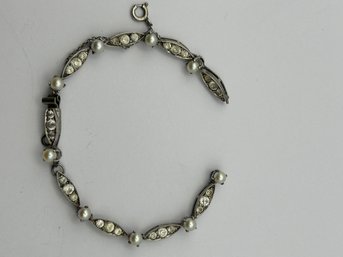 Sterling Silver Bracelet With Pearls And Rhinestones. 12.55 G