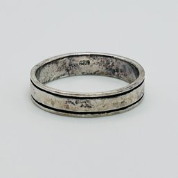 Sterling Silver Simple Band Size 7, 2.75 G